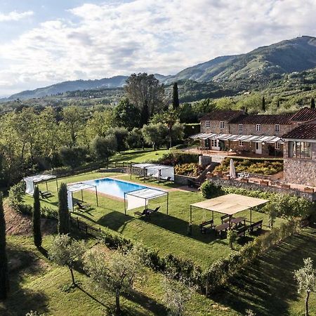 Accogliente Alloggio Con Vista E Piscina Lucca Exterior photo